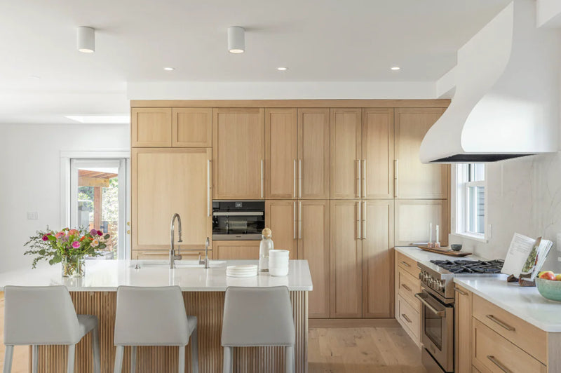 How to Master the Wood-on-Wood Kitchen (Without It Feeling Heavy or Dated)